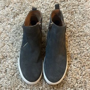 Steve Madden shoes size 8 1/2 worn once